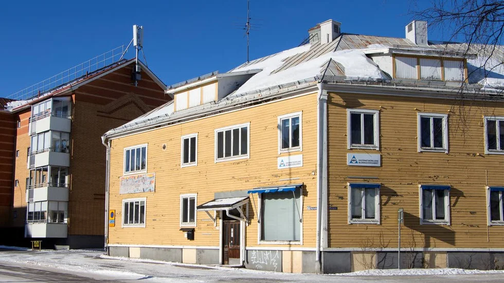 Det gula trähuset i kvarteret Tigern i Luleå.