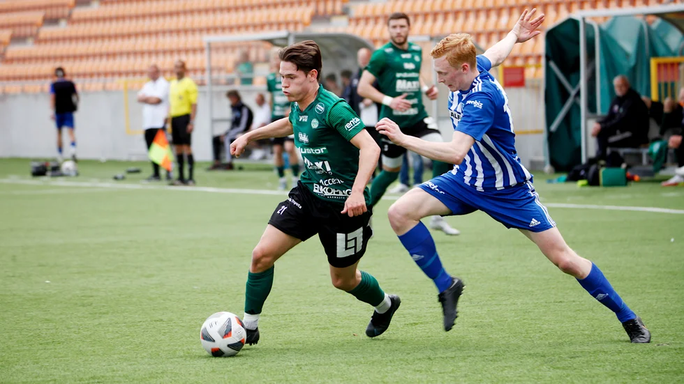 Filip Sandsten gjorde ett mycket piggt inhopp ch satte ESK:s enda mål.