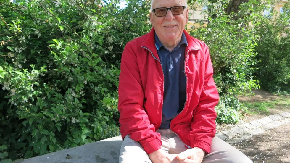 Trivs att jobba. Erkki Carlsson jobbar inte längre men hoppar gärna in som "timmis" på Återvinningscentralen när folk är sjuka. 
Foto: Eva Hellberg