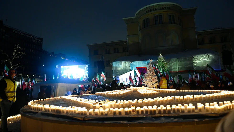 Protesterna i Iran fick stöd av manifestationer på många håll i världen, här i Stockholm i december. Arkivbild.