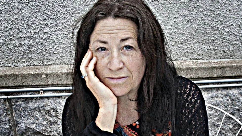 Bildspråk. Ann Jäderlund har en dragning mot romantikens bildspråk, skriver Magnus Ringgren.