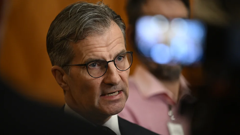 Riksbankschef Erik Thedéen och hans direktion väntas i september göra en räntehöjning till för att få bukt på inflationen. Arkivbild