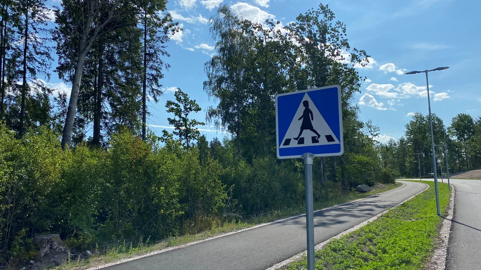 Fru Gårman kommer att bli en allt vanligare syn i Västervik framöver, här vid förlängningen av Forellvägen.