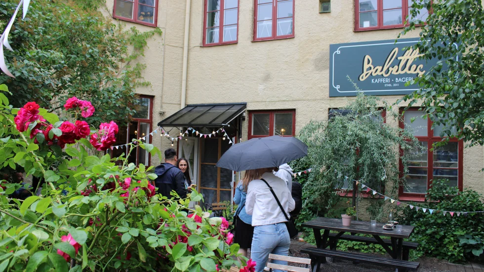Equmeniakyrkan, som tidigare ägt den gamla baptistkyrkan, har valt att sälja sina lokaler till Babettes Kafferi. Kaféet får tillgång till lokalerna 1 oktober, och kommer att använda dem för kulturverksamhet.