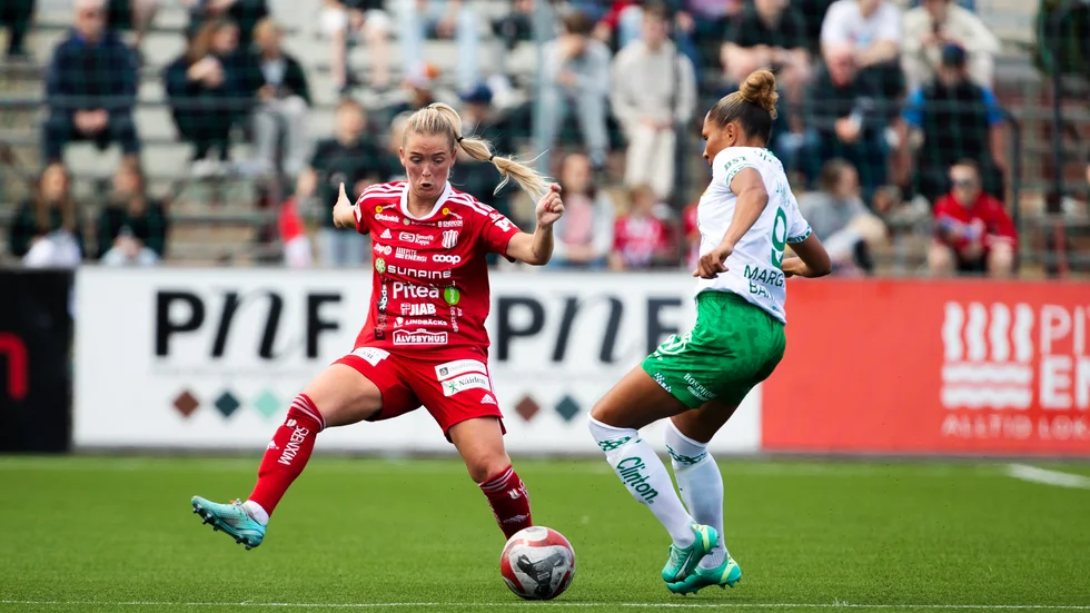 Ronja Andersson och Madelen Janogy, två som var med senast då Piteå IF vann SM-Guld.