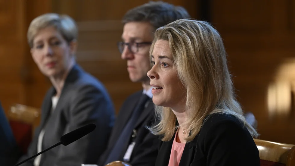Protokollet avslöjar ingen större spricka i Riksbanken. På bilden tre vice riksbankschefer, från vänster Anna Breman, Martin Flodén och den nyaste av dem, Aino Bunge. Arkivbild.