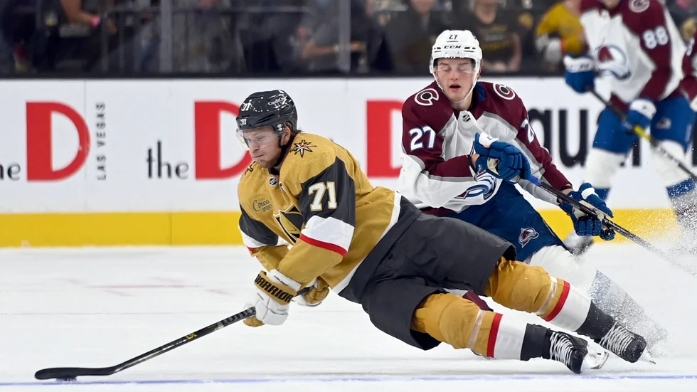 William Karlsson, med nummer 71 på armen, är nybliven pappa. Arkivbild