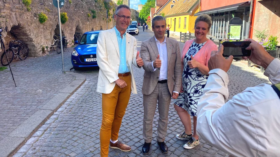 Energiminister Khashayar Farmanbar kom förra Almedalsveckan till Visby med besked om att nu ska elkabeln bli verklighet. 