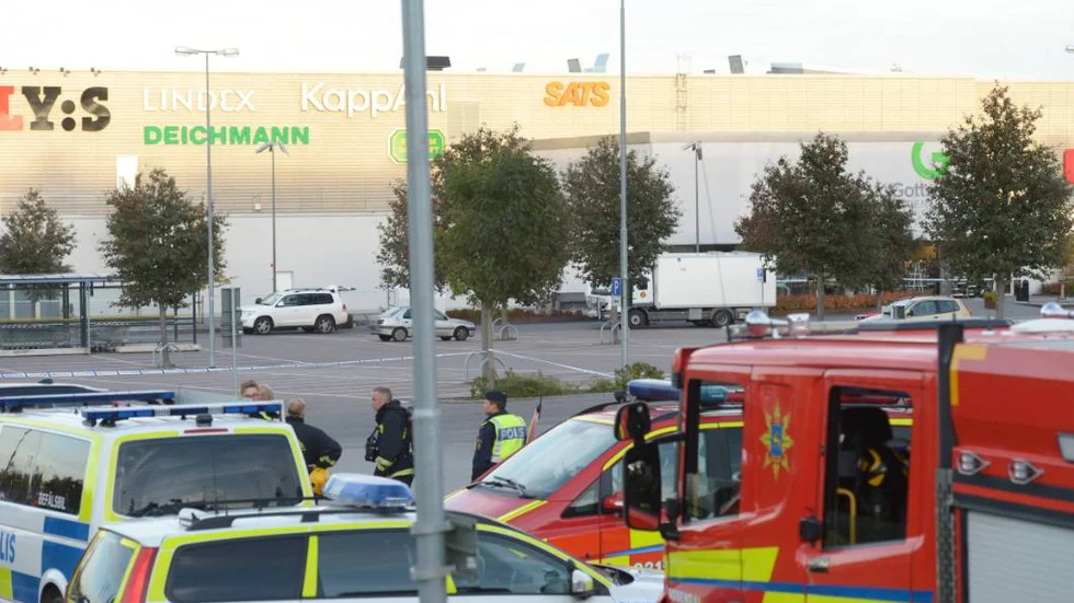 Polispådrag i Gottsunda centrum 2014.