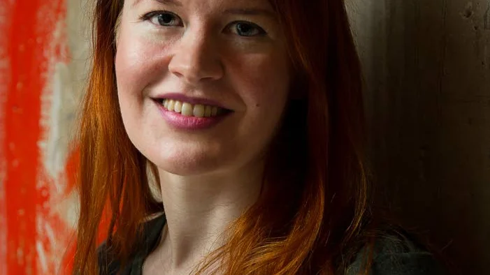 författaren. Anna Ringberg har skrivit ”Till minne av Berit Susanne Fredriksson”. ”Texten letar sig in under huden, anser recensenten Klara Meijer.