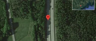 Trafikolycka på väg 53 - helt stopp i ett körfält