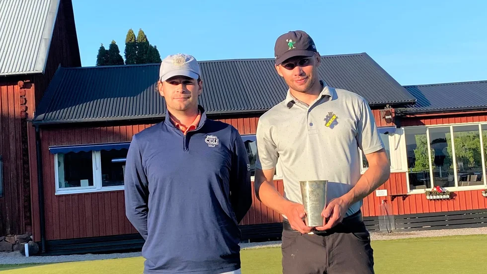 Viktor Forslund, AIK, tog hem årets upplaga av Torshälla Open. Han vann före Bro-Bålstas William Wargén (till vänster).