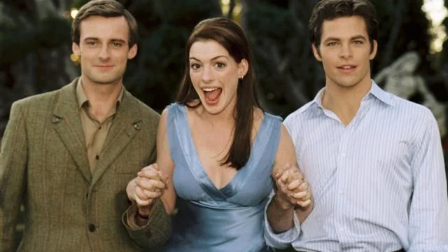 Prinsessan Mia (Anne Hathaway) letar efter en blivande make i "En prinsessas dagbok 2". Bild: BUENA VISTA