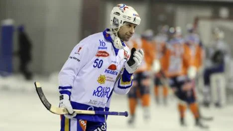 Jukka Ohtonen och hans lag har det tungt nu.