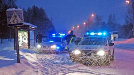 Polisen kunde gripa de två misstänkta gärningsmännen vid en busshållplats i Boden.Foto: Lena Tegström