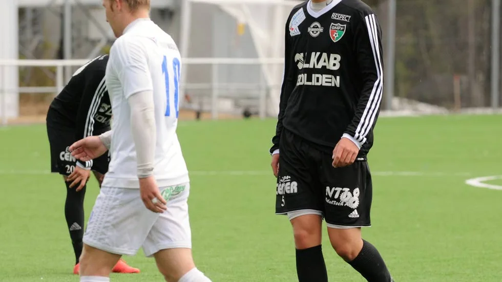 förlust. Alex Naylor och hans GMFF förlorade borta mot topplaget Hudiksvall.