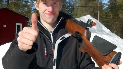 Gustav Löfgren sköt fullt och vann Signalskottet.