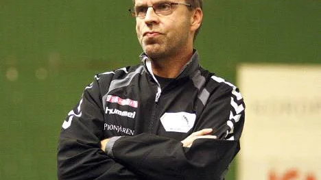 Kent Hedlund, tränare i Boden Handboll, är överraskad över att Boden är så nära topplagen redan i början av serien.