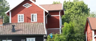 Café i Västra Harg öppnar när solen skiner