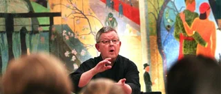 Julkonserterna sjunger på sista versen för Lundgren
