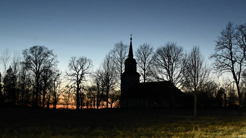 På onsdagskvällen slogs strömmen ut i Landeryd med omnejd efter att en fågel flugit in i en ledning.
