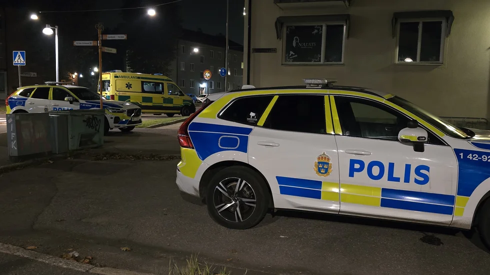 En polisinsats pågår i centrala Älvsbyn. (Arkivbild)