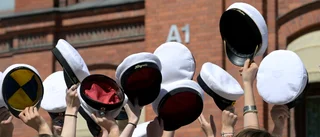 En studentmössa ska inte kosta 3000 spänn!