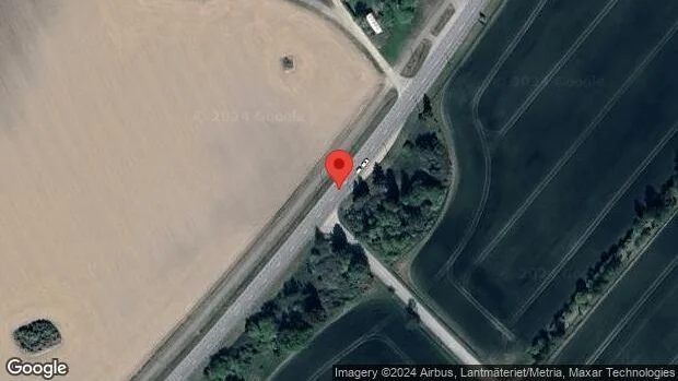 Stopp på väg 953 på grund av en singelolycka