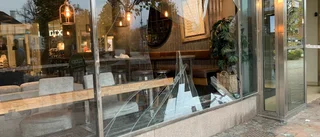 Skadegörelse på Espresso house – ruta krossad
