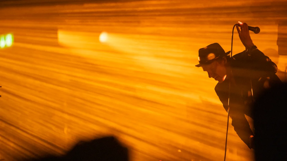 Joakim Thåström gjorde sin största konsert i Luleå på många år. Närmare 1 800 personer var på plats i Luleå Energi Arena.