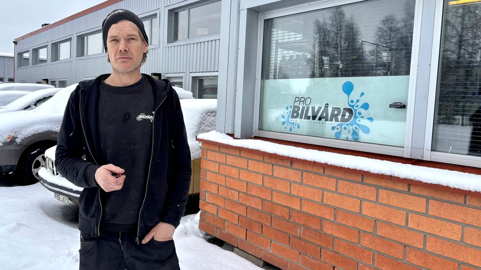 Magnus Levinsson driver en rekondfirma och ser fram emot att Hantverksvägen rustas upp.