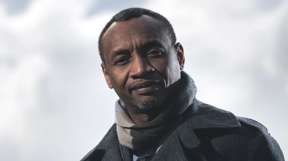 Dani Kouyaté, kursansvarig för film- och skådespeleriutbildningarna på Region Uppsalas folkhögskola Wik samt  forskare vid Forum för Afrikastudier, vid Uppsala universitet, har prisats för sin film "Katanga".
