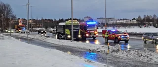 Krock i korsning i Luleå – halt på platsen