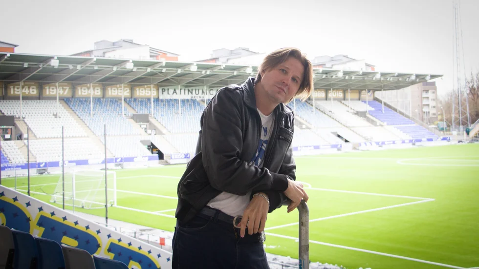 Markus Krunegård gillar fotbollsarenor. Han stöttar visserligen IFK Norrköping, men har säkert inget emot att spela på Studenternas i Uppsala 6 september.