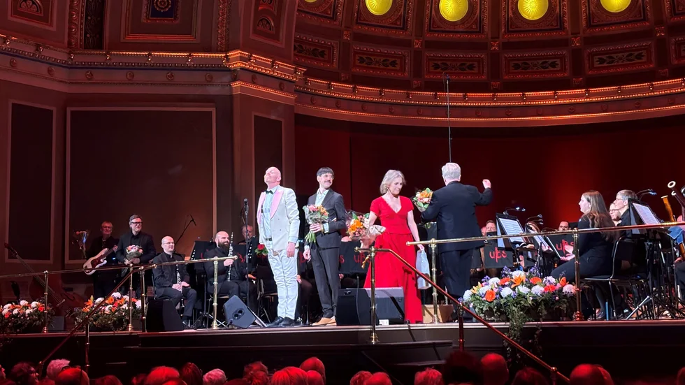 Helen Sjöholm, Jacke Sjödin, Filip Jers, Uppsala Blåsarsymfoniker och Trio X medverkade. 