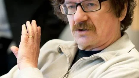 Lars Stjernkvist har hamnat i en för honom ovan sits.

Foto: Robert Svensson