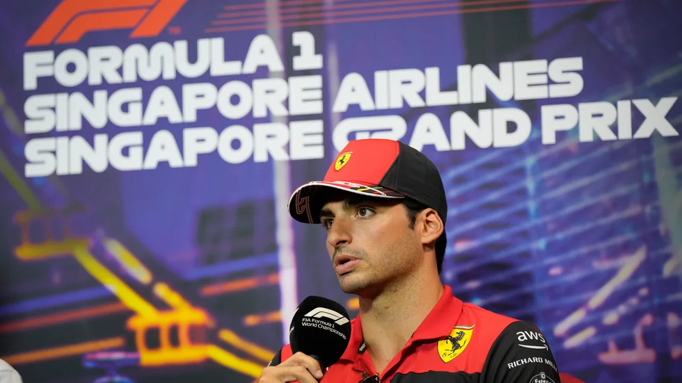 Ferraris Carlos Sainz menar att Singapores grand prix är det tuffaste loppet på schemat.