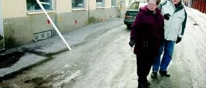 Avspärrade trottoarer  
skapar nya risker