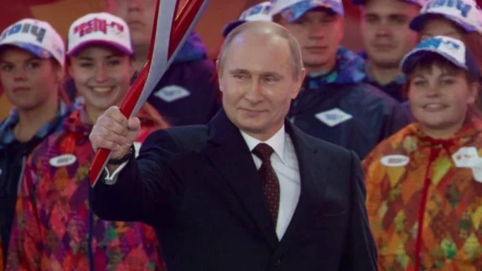 Vladimir Putins syn på mänskliga rättigheter vilar som ett svart moln över Sotji-OS.