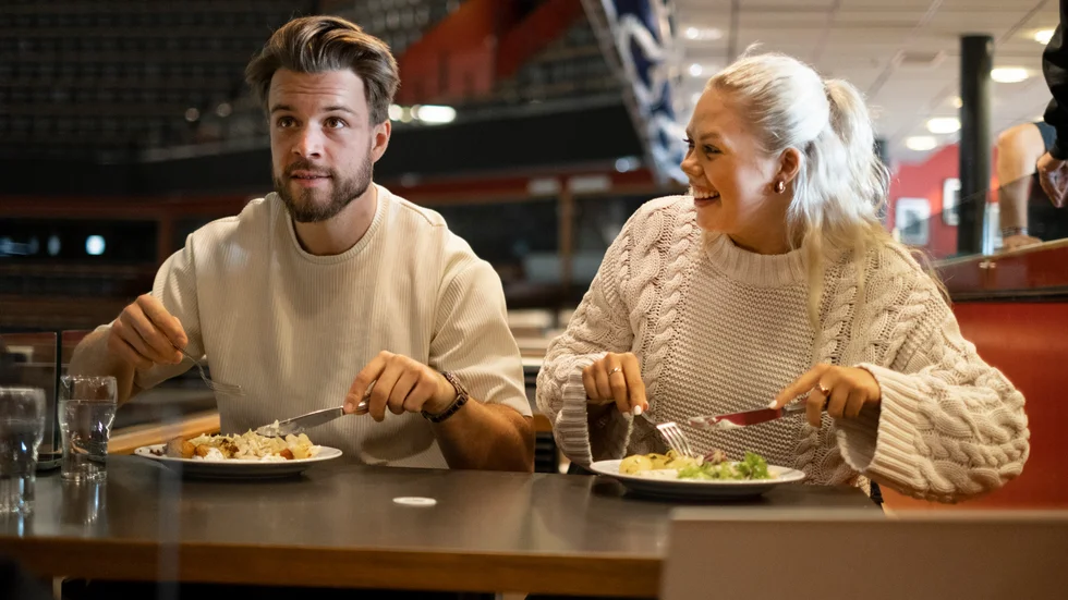 Oscar Fantenberg och Sabina Eriksson, båda nya i LHC till den här säsongen, menar att kosten är A och O. 