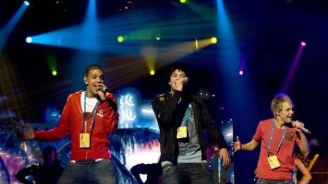 Första repetitionen på Melodifestivalens stora scen i Malmö. Gonzalo Flores, i mitten, beskriver händelsen som sitt livs höjdpunkt. Foto: Scanpix