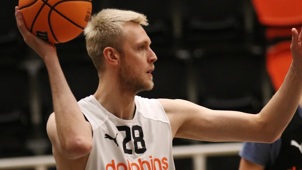 Nick Spires kan inte spela mot Borås i kväll. Men det är inte enda avbräcket inför stormatchen.