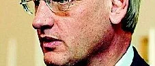 Hur många civila dödsoffer tillåter Carl Bildt?