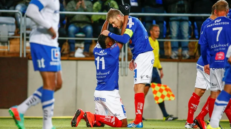 Nickade till. Ricardo Santos gjorde två snabba mål på IFK Norrköping i första halvleken.
