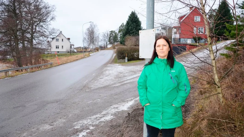 Otryggt. När det är halt och mörkt tycker Kathrine Johansson att det känns otryggt att låta barnen gå till skolan i Finspång. Därför önskar hon bättre bussförbindelser till Butbro, i ett e-förslag till kommunen.