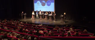 Skolans politikerdebatt – hettade till när sporthallar var ämnet • Besök av utbildningsminister Ekström (S)
