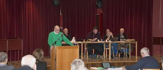 Beslut om politisk organisation dröjer