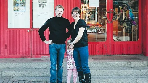 Fredrik Johansson och Petronella Wenström storsatsar på biografen i Vimmerby.