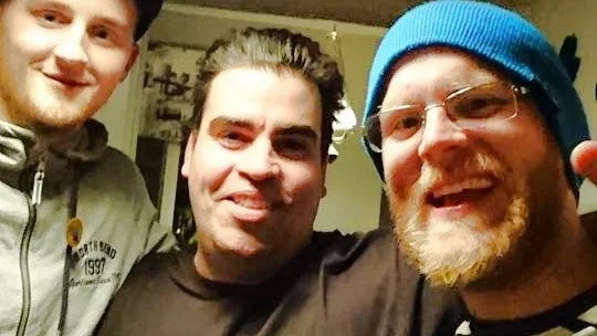 Hampus Thorstensson (till höger) fixar en världstävling efter Jesper Svenssons succé. Foto: Privat