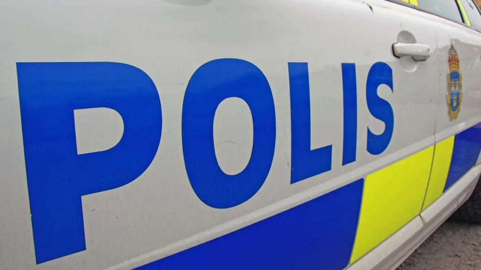 Ung man greps misstänkt för tre fall av misshandel.